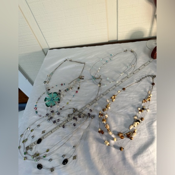 Nine infinity vibe necklaces in many colors - Picture 10 of 12